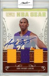 2010-11 PANINI National Treasures Kobe Bryant Signatures #7 15 