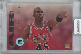 1994-95 SKYBOX Emotion #100 / MICHAEL JORDAN(Chicago Bulls)
